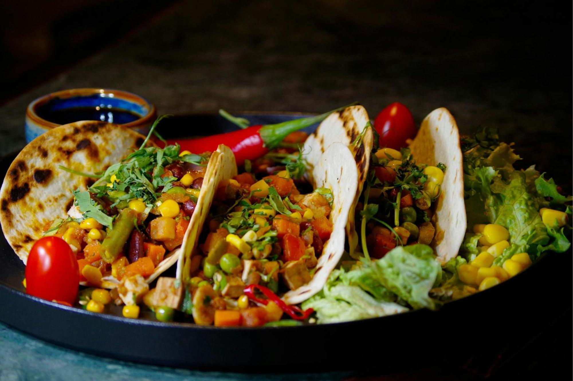 Sheraton Poznan Hotel Exterior photo Tacos